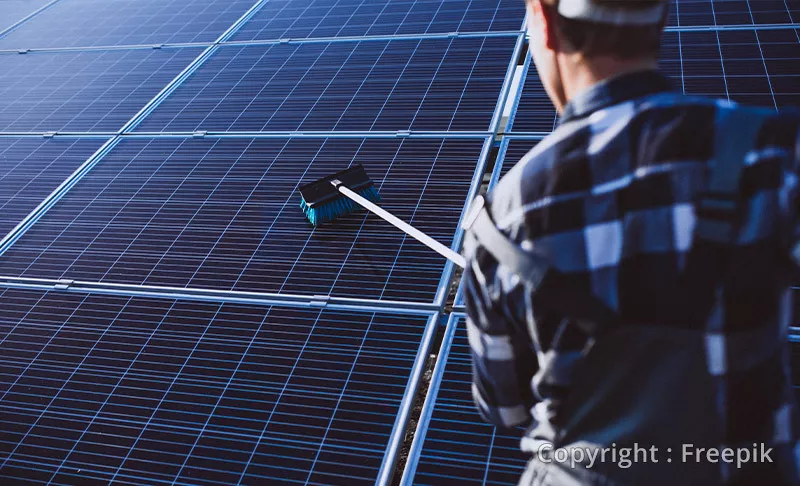 Photo : Marchand Julien, Energies renouvelables & Panneaux solaires à Somme-Leuze